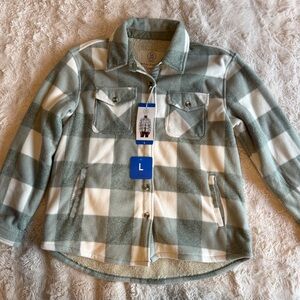 Women’s Sage Collective shacket - Green and White